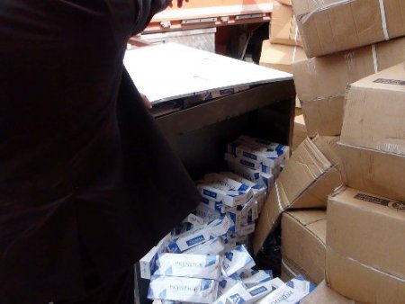 TIR'la fırın içinde sigara sevkıyatına polis engeli