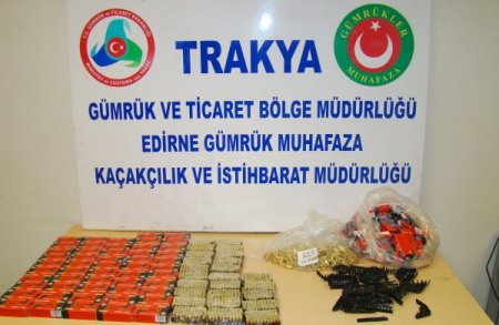 TIR'ların arasındaki koliden mermi çıktı