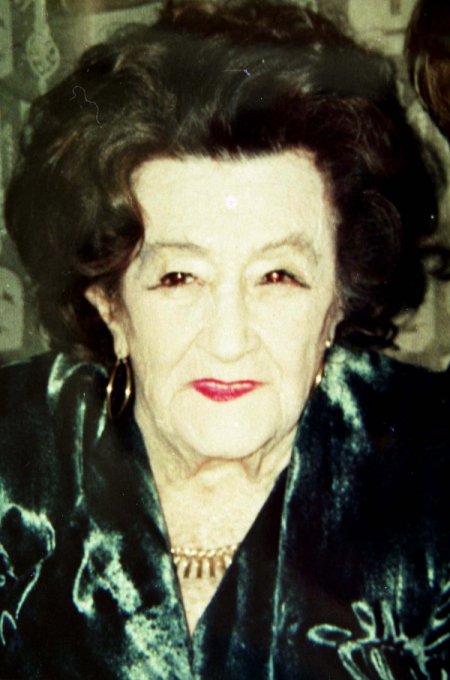 Tiyatro oyuncusu Bedia Muvahhit mezarı başında anılacak