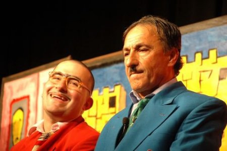 Tiyatro Sanatçısı Özden: Ekonomik Kriz Tiyatroya İlgiyi Azaltıyor