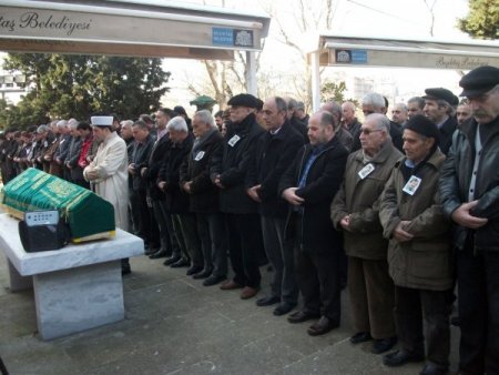 Tiyatro Ve Sinema Sanatçısı Tuncer Sevi Son Yolculuğuna Uğurlandı