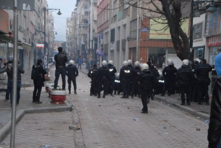 TKP binasına Türk bayrağı asılmasına izin verilmemesi tepkiyi büyüttü