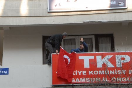 TKP binasına Türk bayrağı asılmasına izin verilmemesi tepkiyi büyüttü