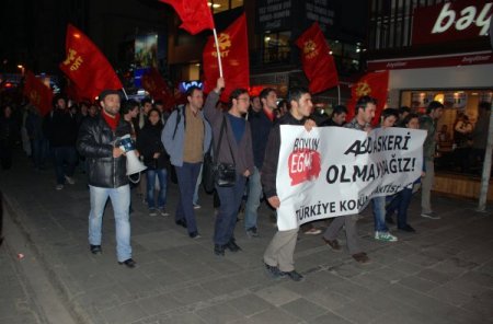 Tkp'liler Koalisyon Güçlerinin Libya Saldırısını Protesto Etti