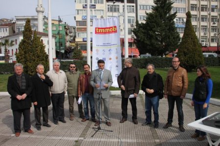 TMMOB Ereğli İlçe Koordinasyon Kurulu anıt önünde basın toplantısı düzenledi