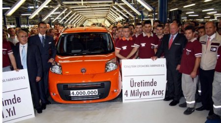 Tofaş, 4 milyonuncu aracını banttan indirdi (2)