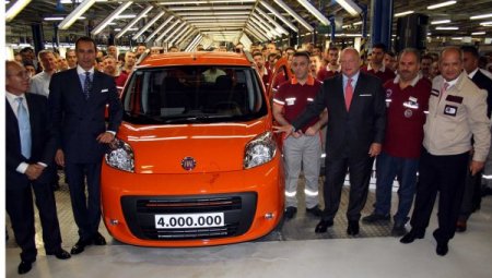 Tofaş, 4 milyonuncu aracını banttan indirdi (2)