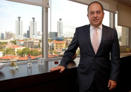 Tofaş Ceo'su Ali Pandır, Görevini Kamil Başaran'a Devrediyor
