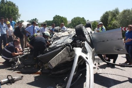 Tokat'ta trafik kazası, aynı aileden 6 kişi yaralı