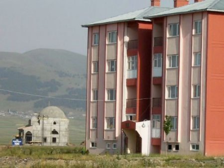 Toki'nin Sarıkamış'ta Yaptığı Caminin Ramazan'a Yetişmemesi Vatandaşı Üzdü