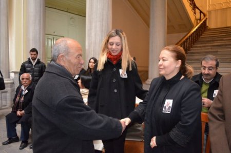 Toktamış Ateş'i öğrencileri uğurladı