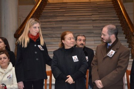 Toktamış Ateş'i öğrencileri uğurladı