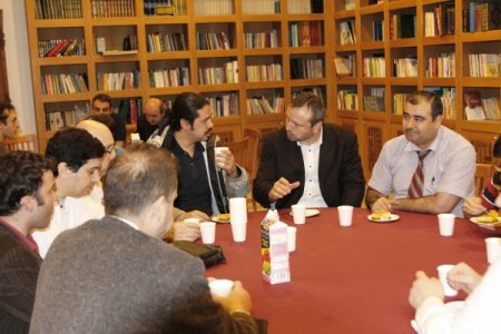 Tokyo Camii'nde Kandil Programı