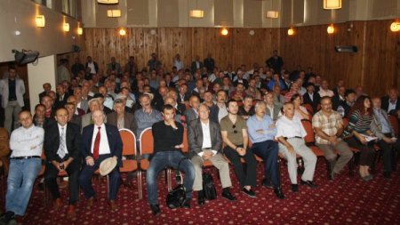 Tonya’da kurulacak çimento fabrikası için ÇED toplantısı yapıldı