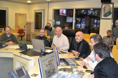 Topbaş, AKOM’da çalışmaları denetledi