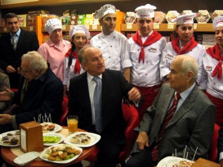 Topbaş: Toplu Taşıma Araçlarında Güvenlik Kamerası Ve Kara Kutu Sistemi Kurulmaya Başlandı