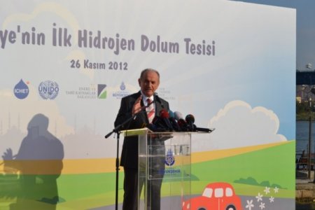 Topbaş Türkiye’nin ilk hidrojen istasyonunu denetledi