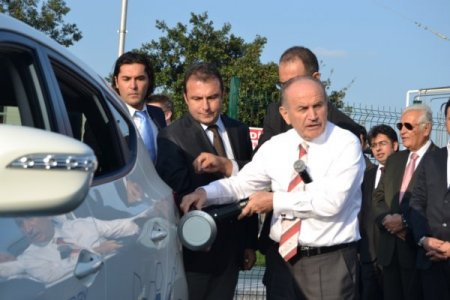 Topbaş Türkiye’nin ilk hidrojen istasyonunu denetledi