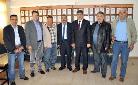 Topçu yeniden başkan seçildi