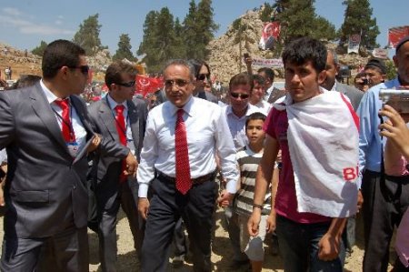 Topçu'dan, Keş Dağı'ndan Referandum Vurgusu: Göğsümü Gere Gere Evet Diyeceğim