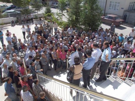 Toplum yararına çalışacak işçilere noter engeli