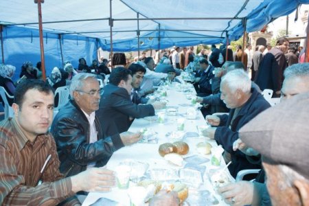 Toprakkale’de Kutlu Doğum Aşı Dağıtıldı