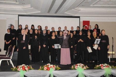 Toros Yağmur Koleji, kültür-sanat programı düzenledi