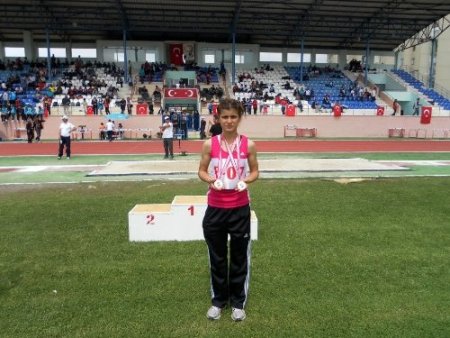 Toros Yağmur Lisesi atletizmde bölge şampiyonu