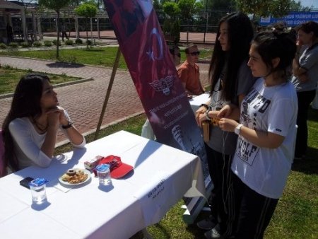 Toros Yağmur Lisesi’nde kariyer günü