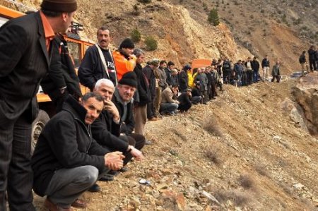 Torul Baraj Gölünde Kaybolan İki Kişiyi Sat Komandoları Çıkartacak