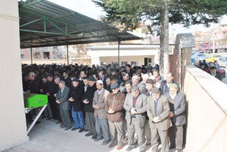 Torununun tabutuna sarılan babaanne de yaşamını yitirdi