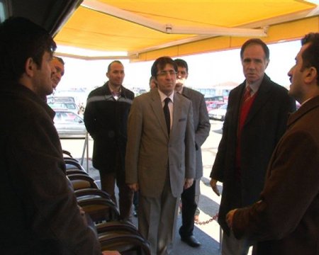 Trabzon Belediyesi Hurdaya Çıkan Otobüsü Mobil Platform'a Çevirdi