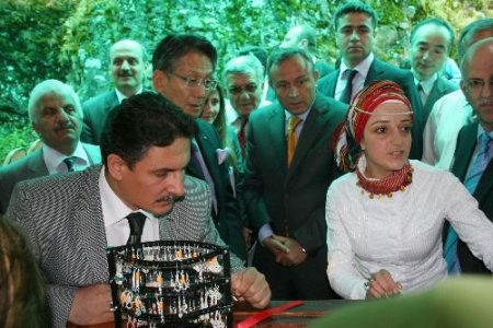Trabzon Valisi Kızılcık: Bireylerin Meslek Sahibi Olması İçin Kendilerini Geliştirecek Ortamlar Sağlanmalı