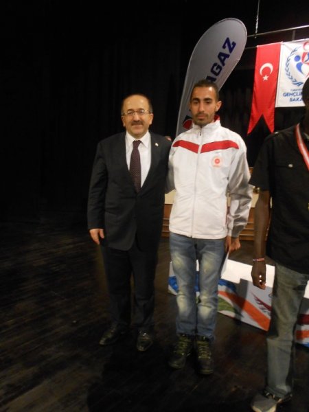 Trabzon Yarı Maratonu'nda takım birincisi Batman Petrolspor oldu