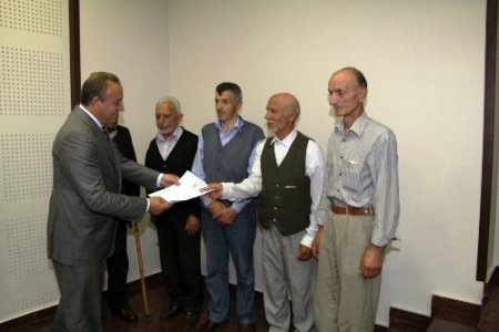 Trabzon’da, 2/B hak sahiplerinin tapu sevinci