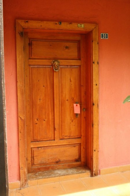 Trabzon'da İki Evde Arama Yapildi (2)