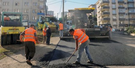 Trabzon'da Köseoğlu Caddesi yeniden asfaltladı