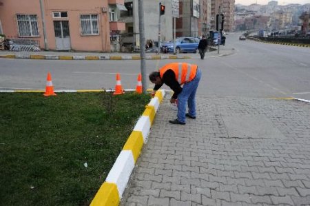 Trabzon'da Sokaklar Sabunlu Su, Camiler Gül Suyu İle Yıkanıyor