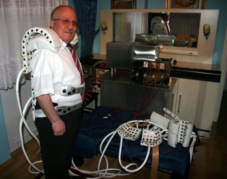 Trabzonlu emekli mucit sırt, bel ve bacak ağrısını tedavi eden makine icat etti