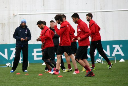 Trabzonspor, Antalyaspor maçına 3 puan parolasıyla hazırlanıyor