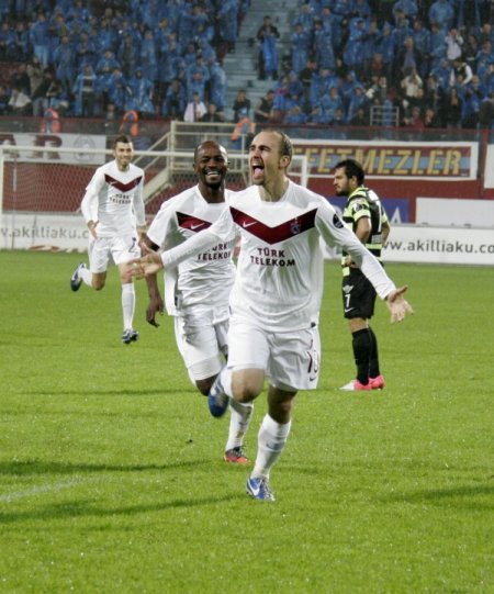 Trabzonspor Akhisar Belediyespor'u konuk ediyor