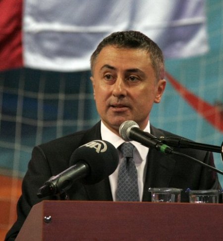 Trabzonspor Kulübü’nün olağanüstü genel kurulu devam ediyor