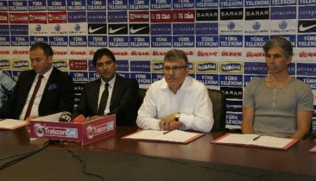 Trabzonspor'da, yeni teknik kadro ile sözleşme imzalandı