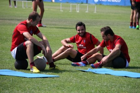 Trabzonspor'da Fenerbahçe maçı hazırlıkları sürüyor