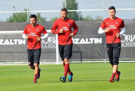 Trabzonspor'da ikinci yarının ilk çalışmasını yaptı