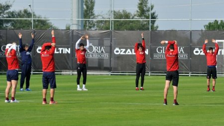 Trabzonspor'da ikinci yarının ilk çalışmasını yaptı