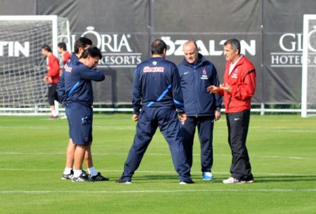 Trabzonspor'da ikinci yarının ilk çalışmasını yaptı