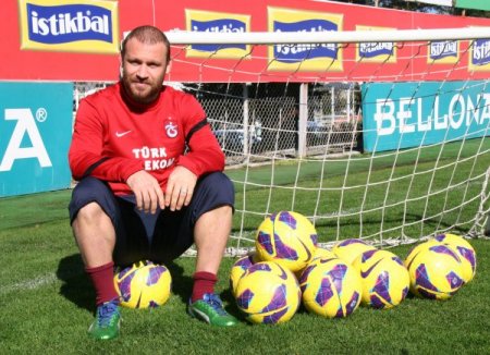 Trabzonsporlu Serkan, Fenerbahçe maçıyla çıkışa geçmek istediklerini söyledi