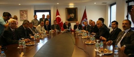 Trabzonspor’un yeni yönetimi görevi devraldı