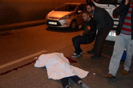 Trafik cezasını yatırmaya giderken kaza yapan gençlerden biri öldü